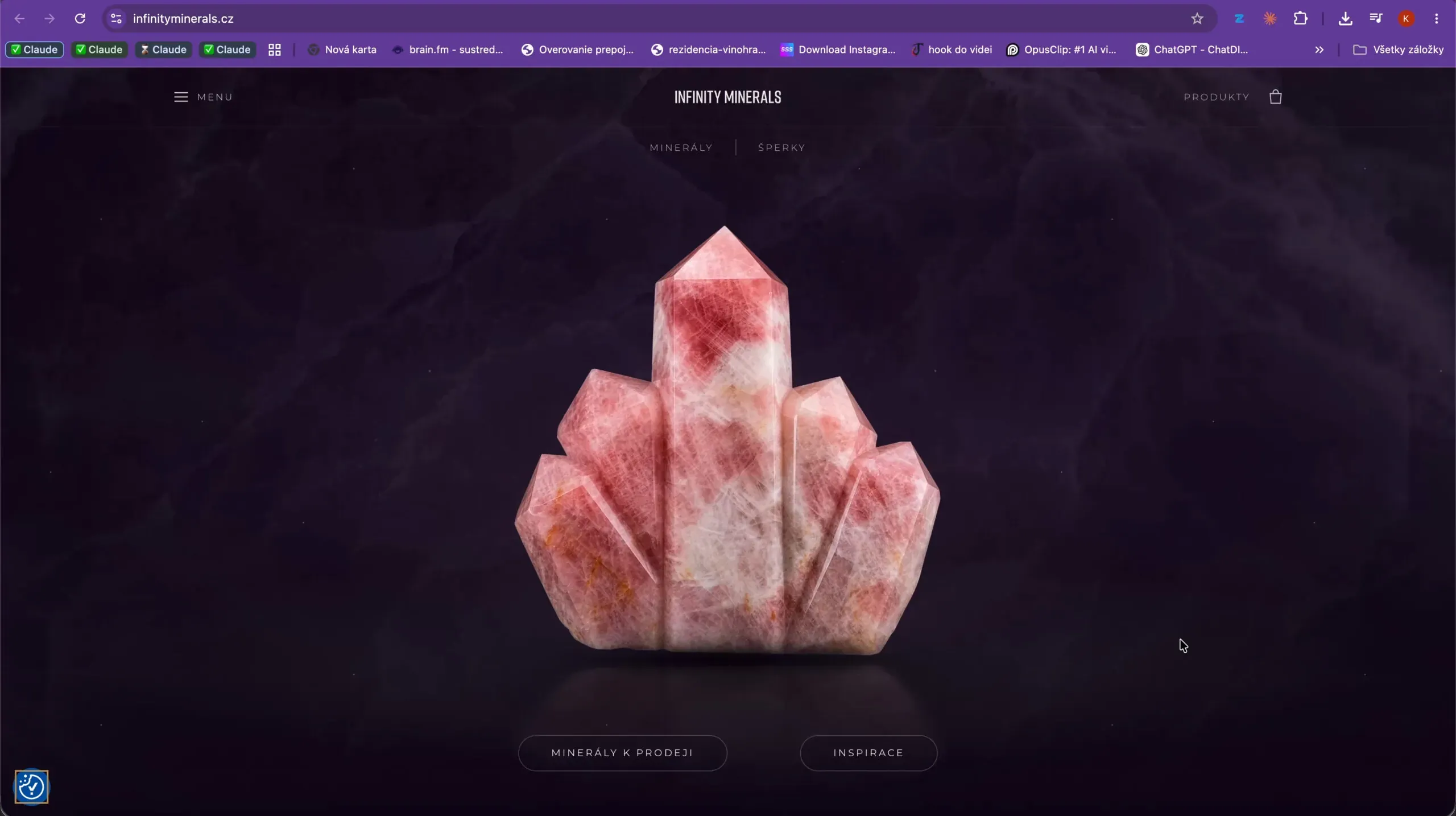 Úvodná stránka webu Infinity Minerals s ružovým minerálom na tmavom pozadí
